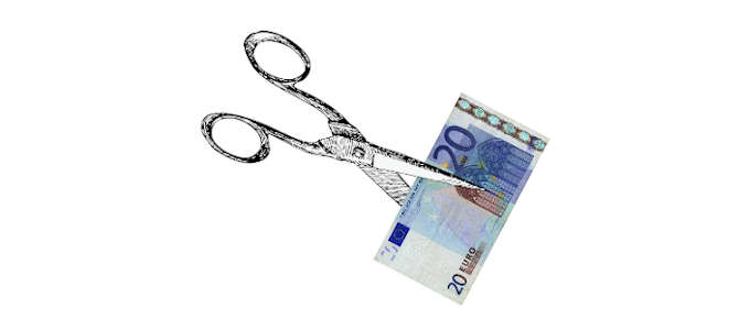 Eurosedel klipps med sax